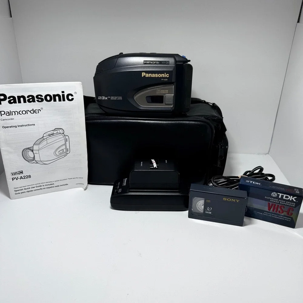 Panasonic Palmcorder PV-A228 VHS-C Camcorder 23x Zoom Color Viewfinder Bundle